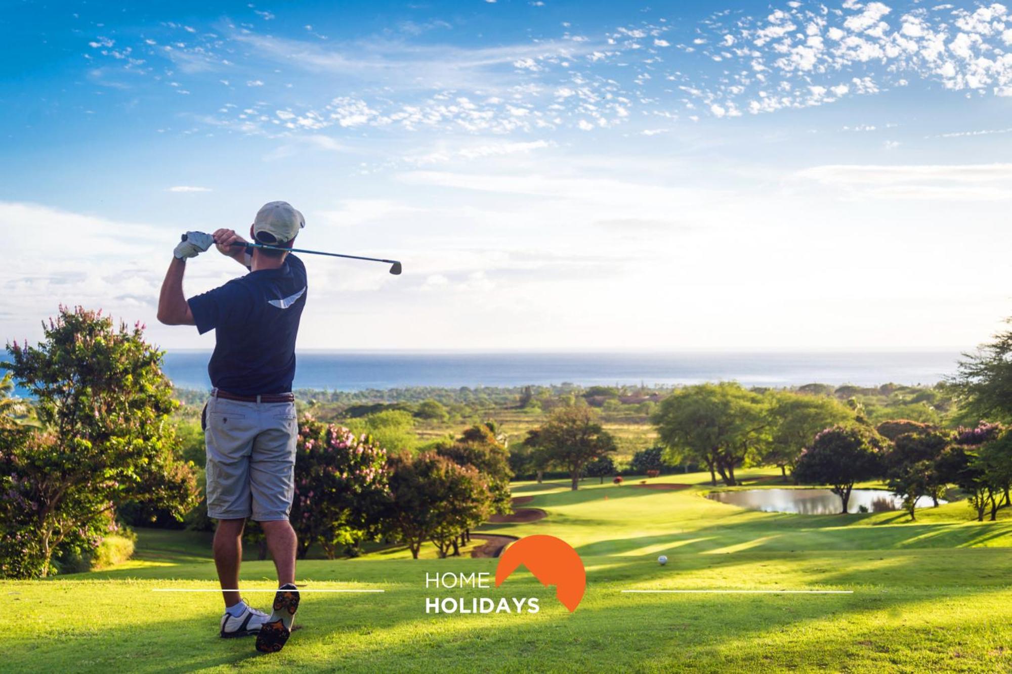 #200 Panoramic Flat By Holidays *